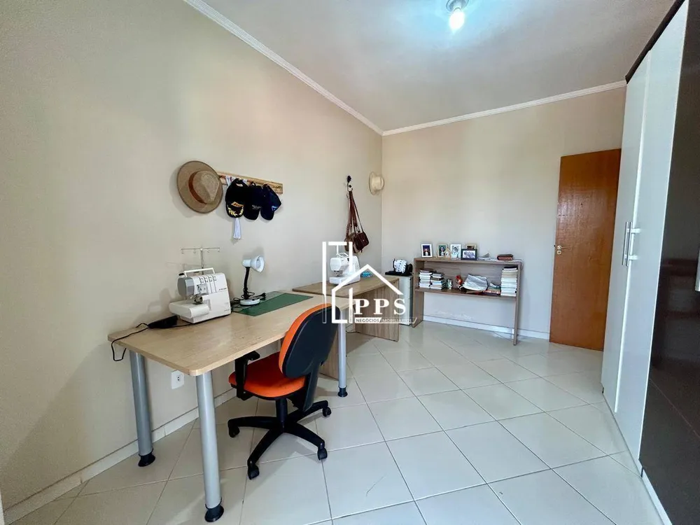 Casa, 3 quartos, 220 m² - Foto 8