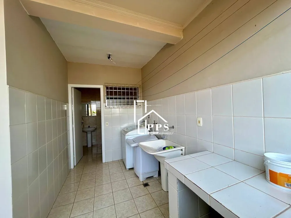 Casa, 3 quartos, 220 m² - Foto 15