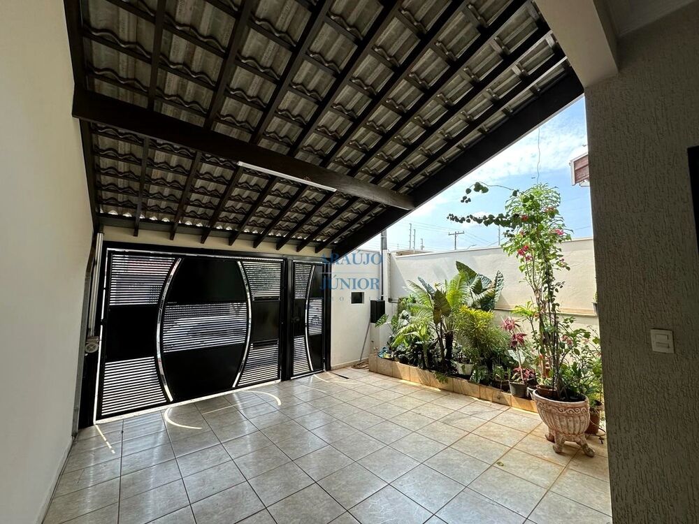 Casa à venda com 2 quartos, 100m² - Foto 3