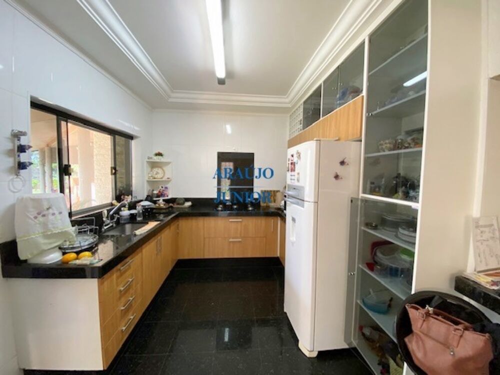 Chácara à venda com 3 quartos, 293m² - Foto 7