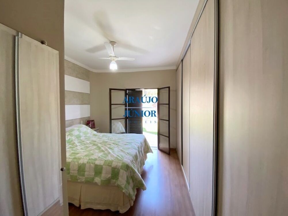 Chácara à venda com 3 quartos, 293m² - Foto 14