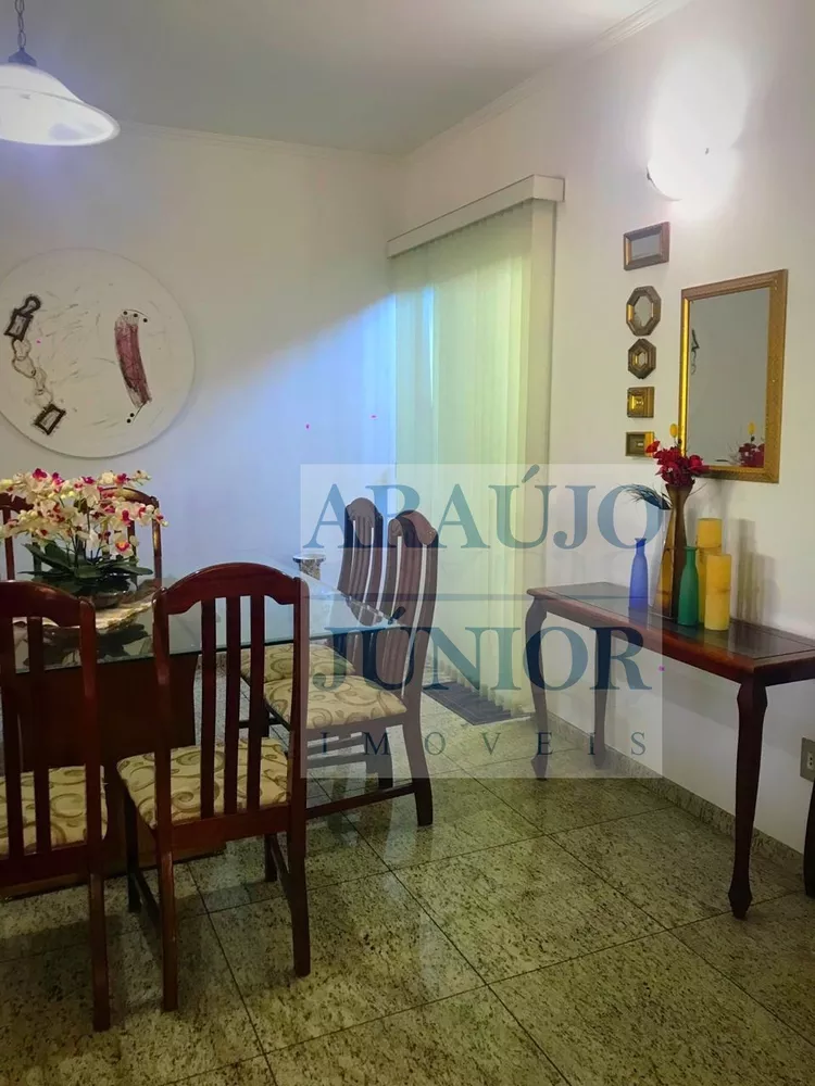 Casa à venda com 4 quartos, 260m² - Foto 4