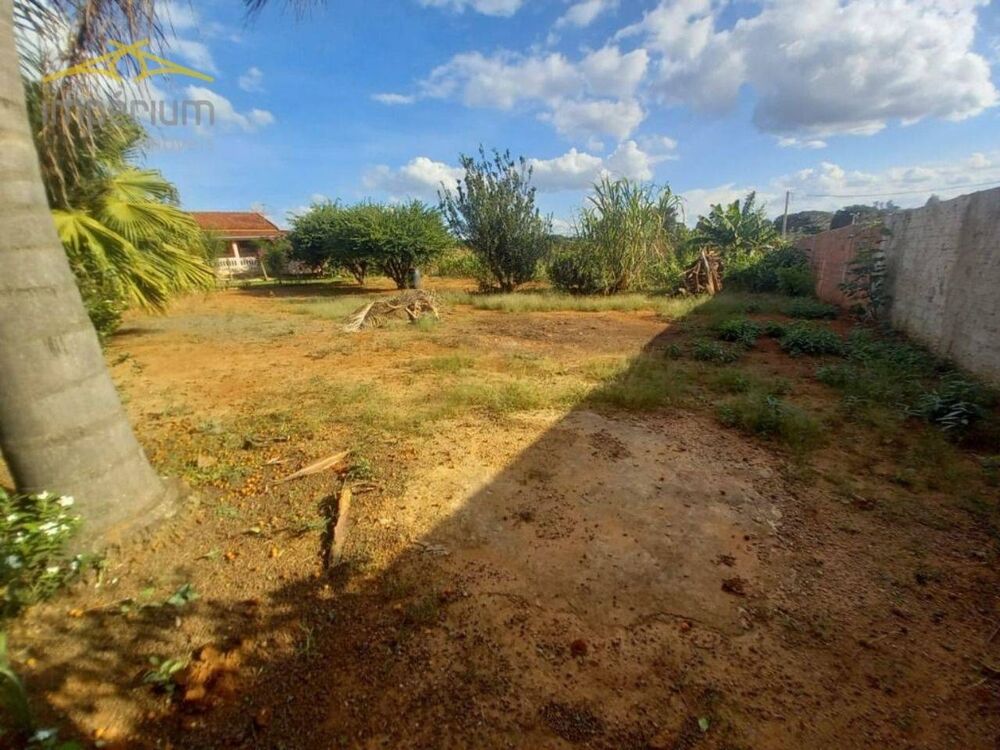 Chácara à venda com 3 quartos, 250m² - Foto 4