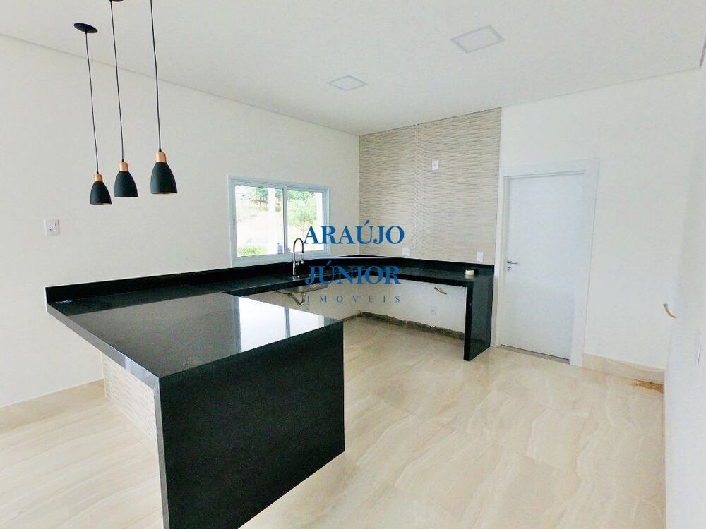 Casa, 3 quartos, 330 m² - Foto 3