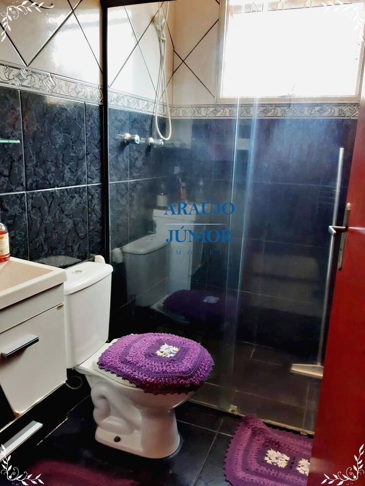 Casa à venda com 5 quartos, 148m² - Foto 3