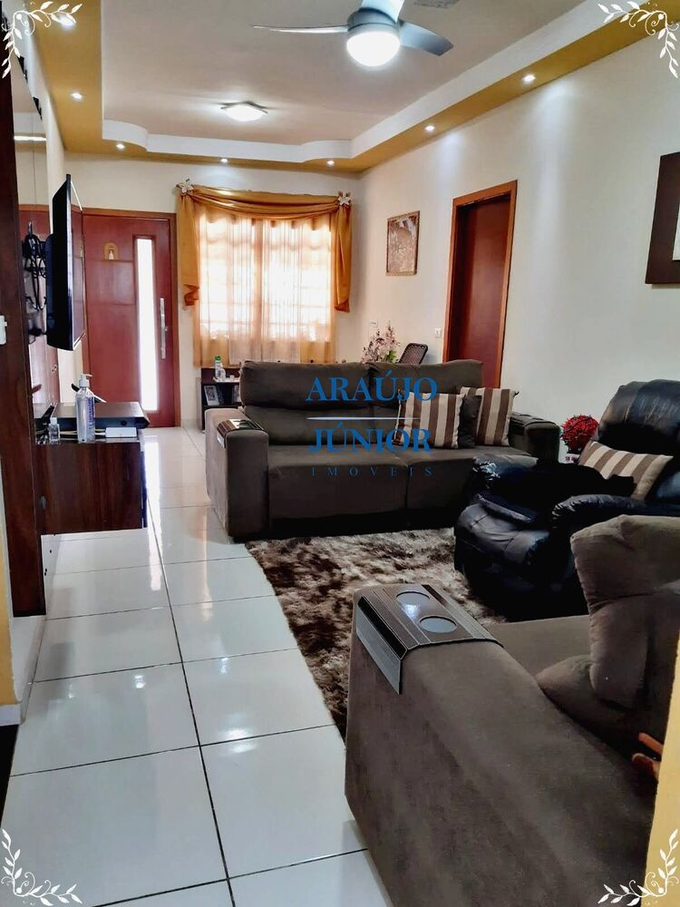 Casa, 5 quartos, 148 m² - Foto 1