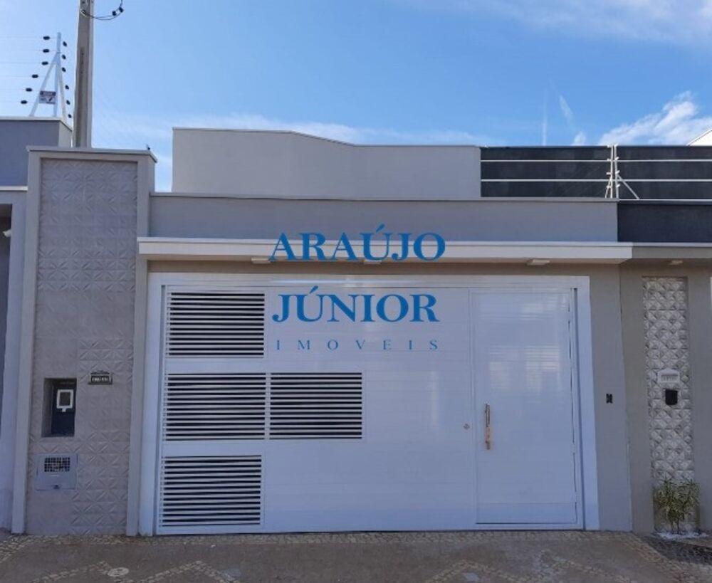Casa à venda com 3 quartos, 134m² - Foto 1