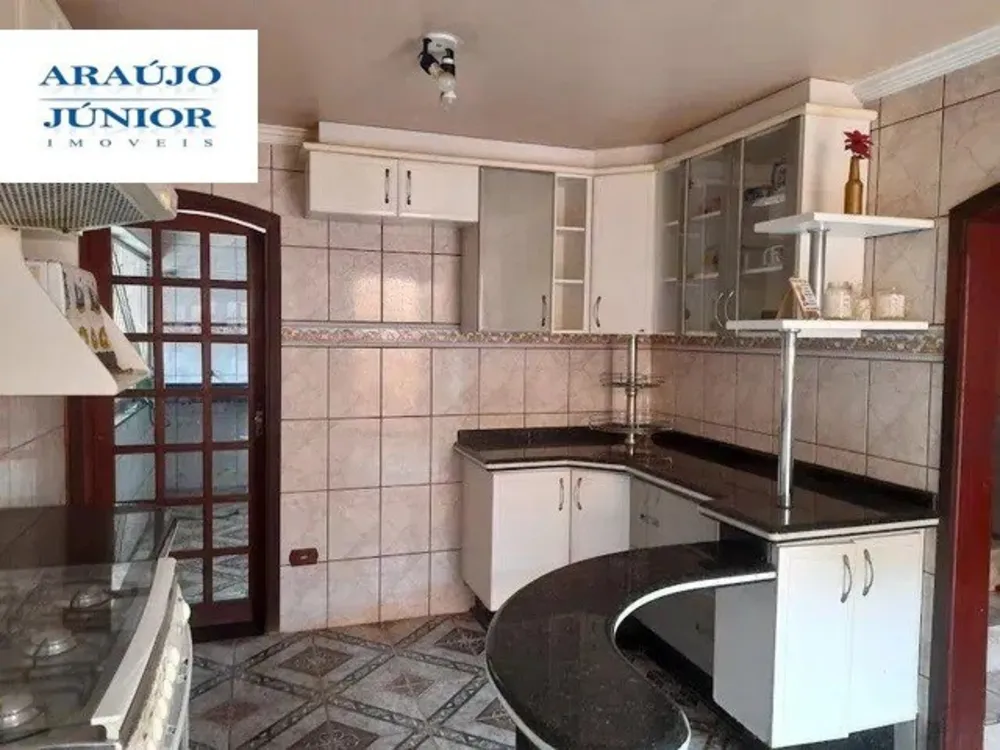 Casa, 4 quartos, 234 m² - Foto 1