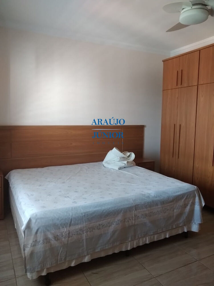 Casa à venda com 4 quartos, 200m² - Foto 5