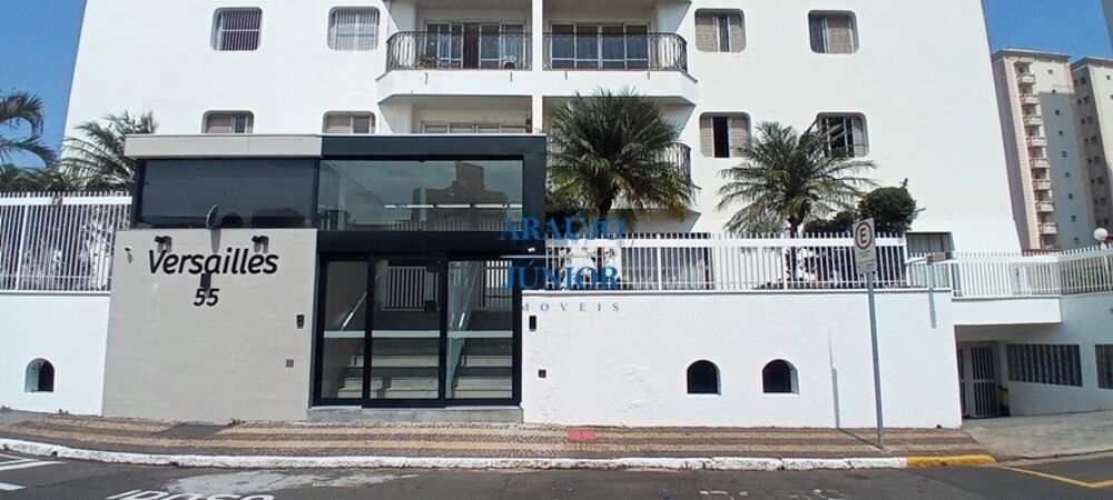 Apartamento à venda com 3 quartos, 145m² - Foto 1