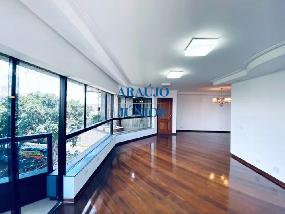 Apartamento, 3 quartos, 193 m² - Foto 2