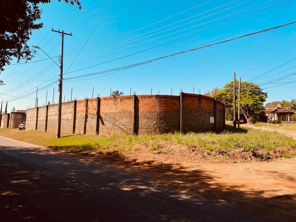 Prédio Inteiro à venda com 3 quartos, 250m² - Foto 1
