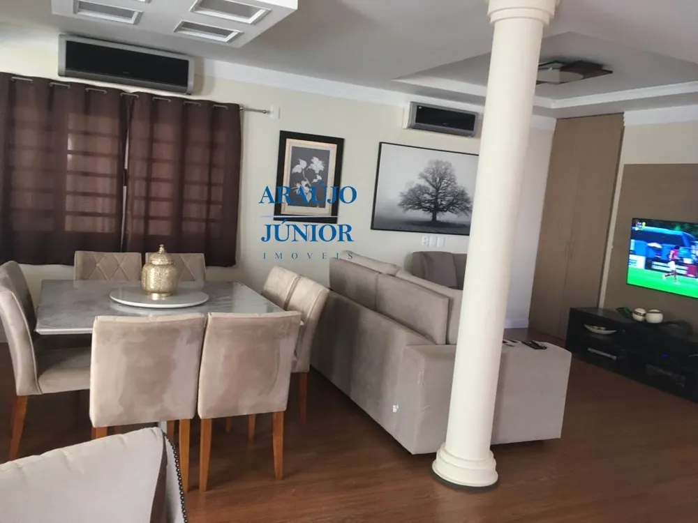 Casa, 3 quartos, 273 m² - Foto 1