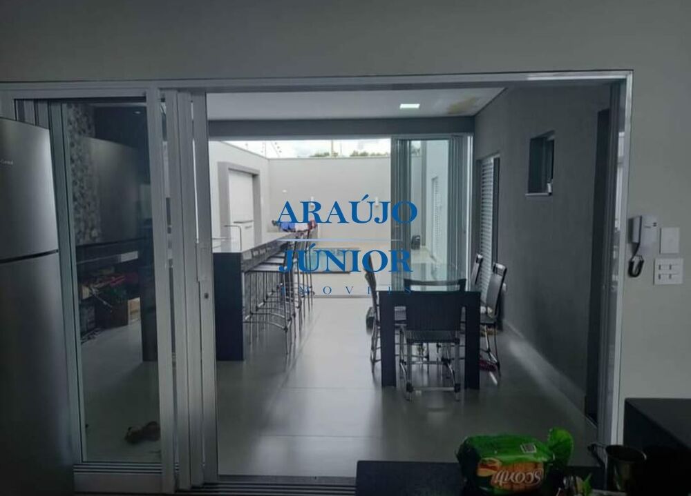 Casa, 3 quartos, 178 m² - Foto 2