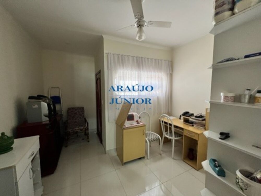 Casa à venda com 3 quartos, 180m² - Foto 11