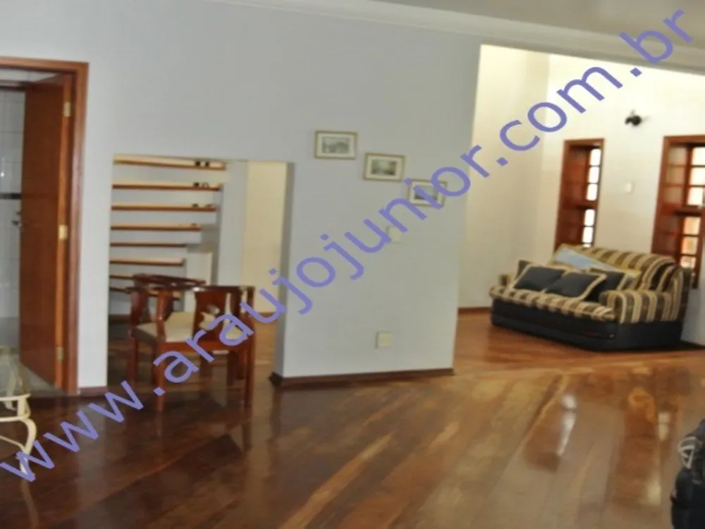 Casa, 4 quartos, 350 m² - Foto 2