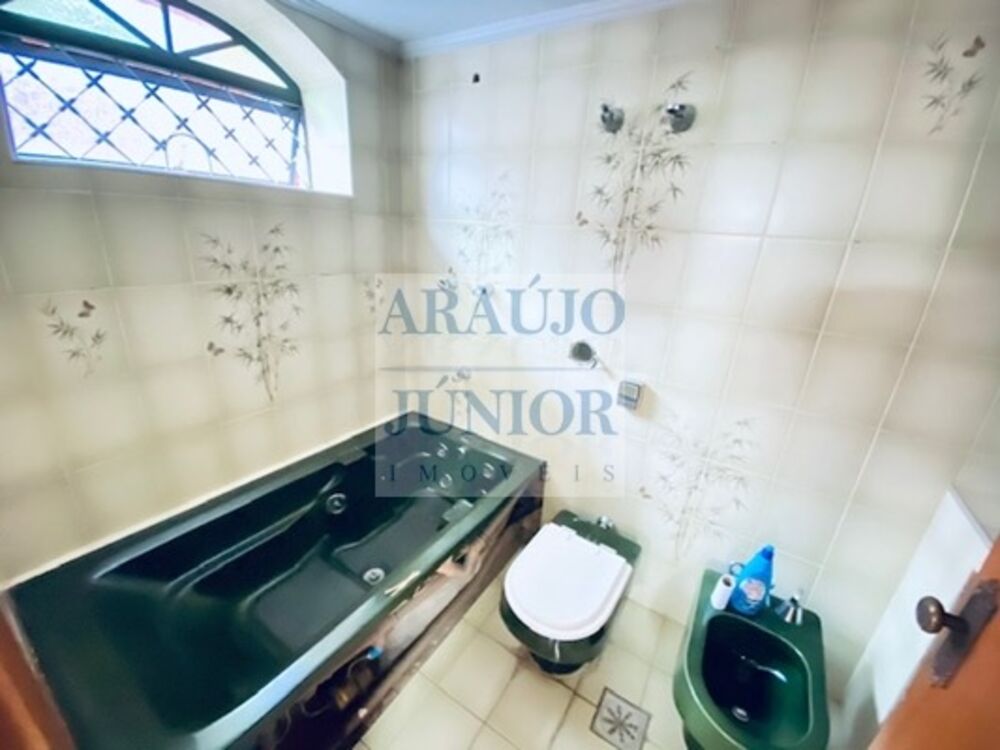 Casa à venda com 5 quartos, 600m² - Foto 4