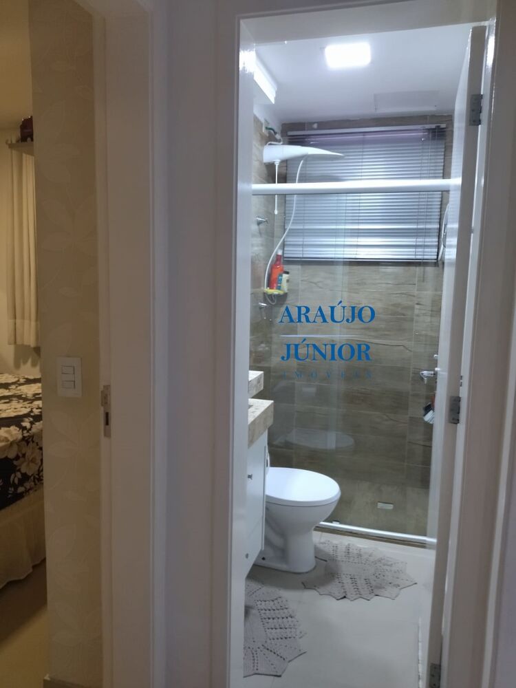 Apartamento à venda com 2 quartos, 45m² - Foto 2