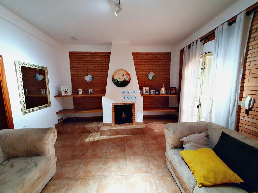 Casa à venda com 3 quartos, 200m² - Foto 5