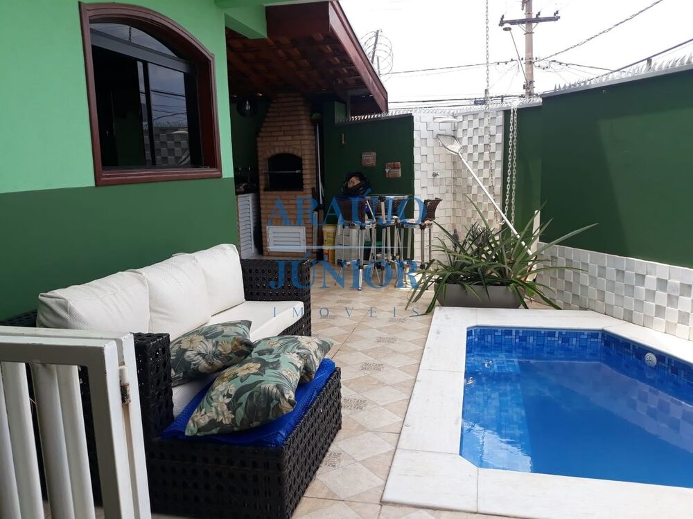 Casa, 3 quartos, 251 m² - Foto 1
