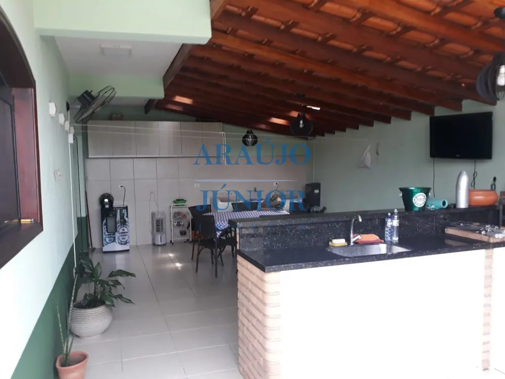 Casa, 3 quartos, 251 m² - Foto 10