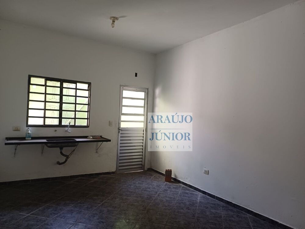 Casa à venda com 4 quartos, 150m² - Foto 10