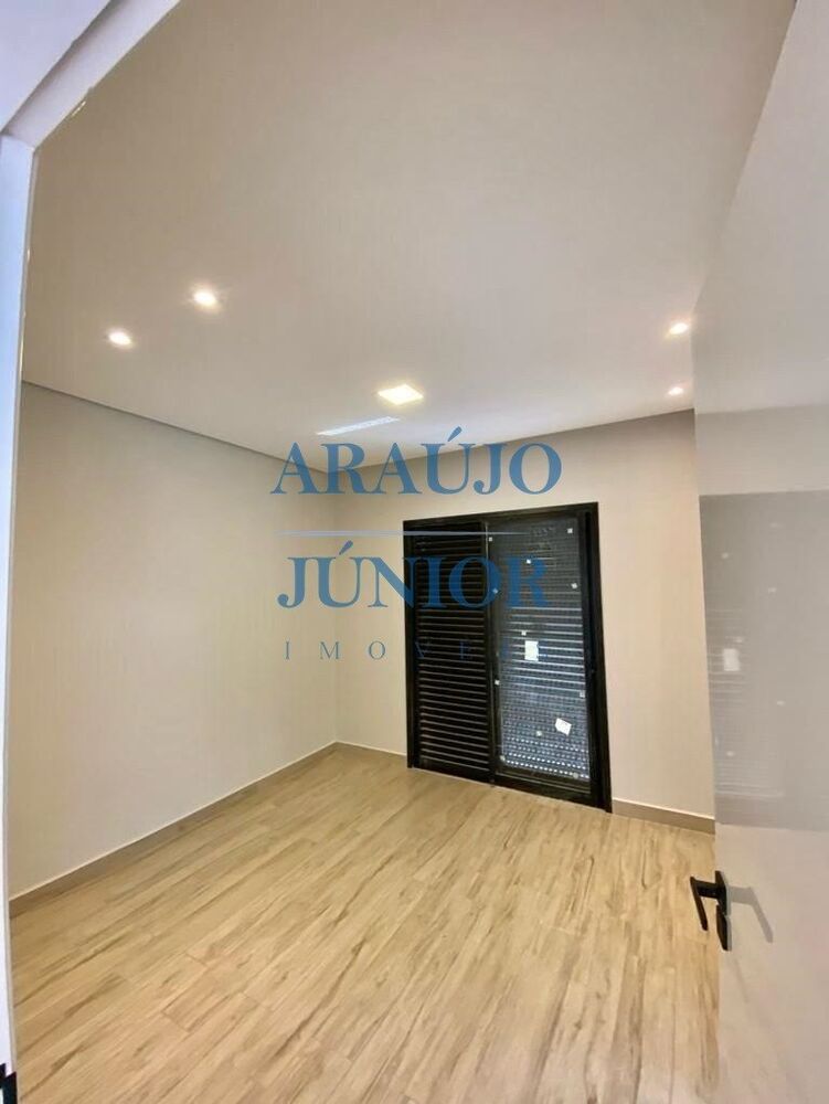 Casa, 3 quartos, 237 m² - Foto 1