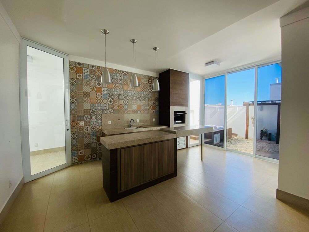 Casa à venda com 3 quartos, 284m² - Foto 11