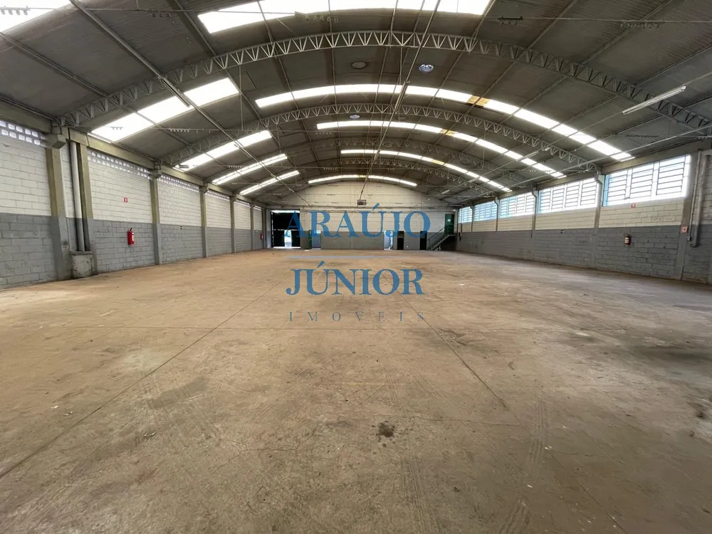 Depósito-Galpão, 1050 m² - Foto 1