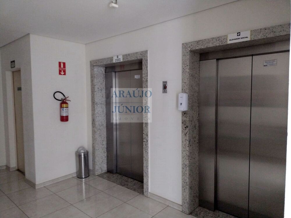 Apartamento à venda com 2 quartos, 70m² - Foto 5