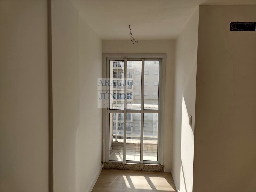 Apartamento à venda com 2 quartos, 70m² - Foto 7