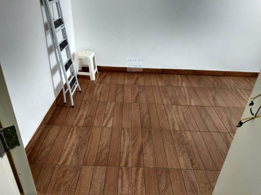 Apartamento à venda com 2 quartos, 42m² - Foto 4