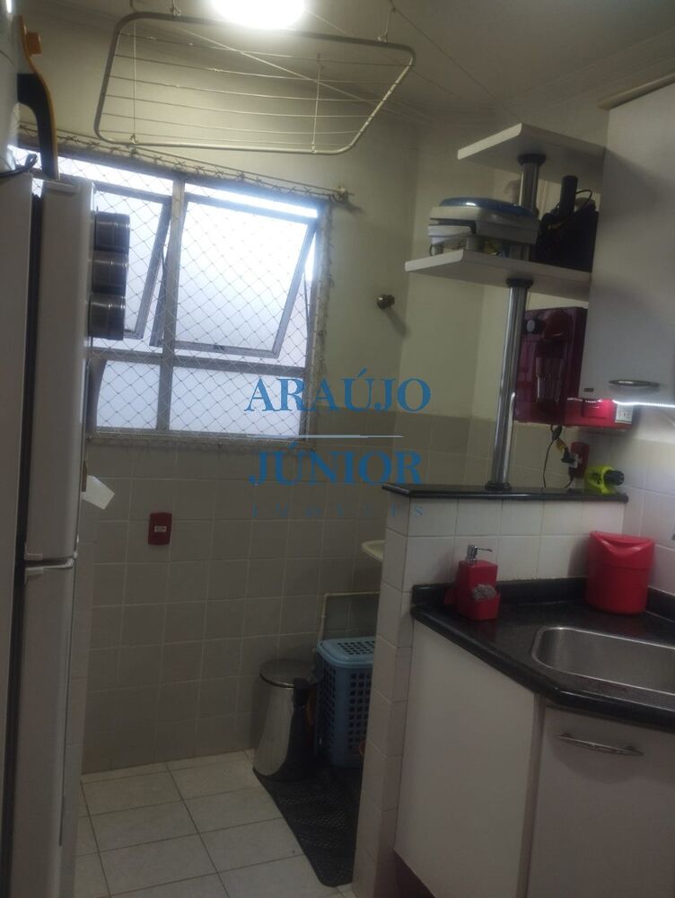 Apartamento à venda com 2 quartos, 47m² - Foto 2