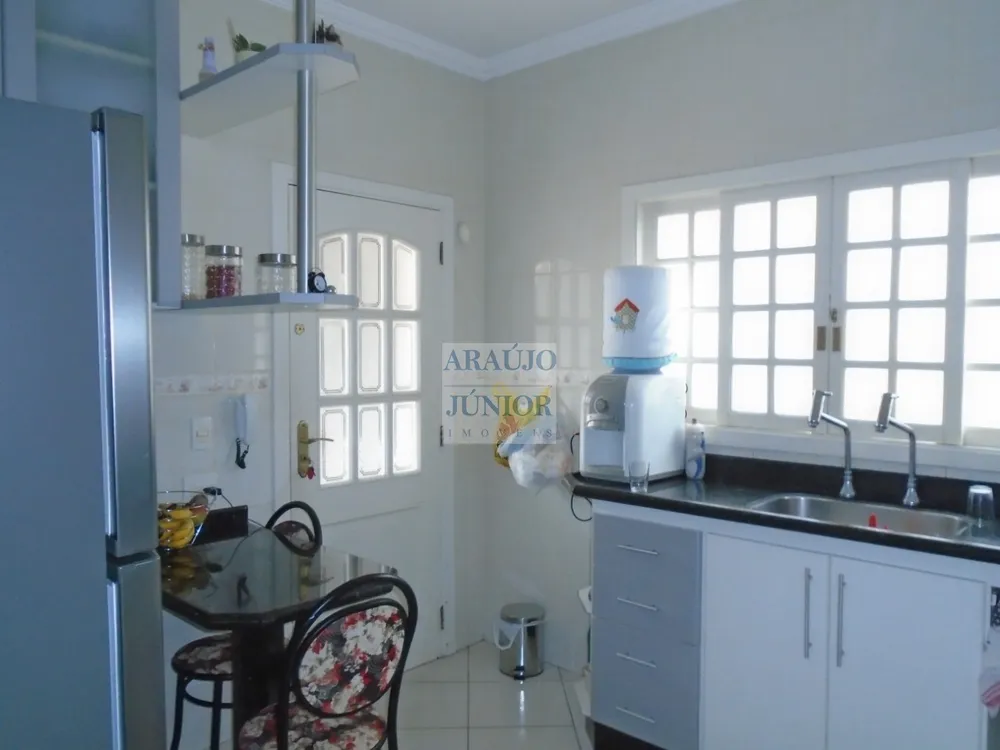 Casa, 2 quartos, 220 m² - Foto 13