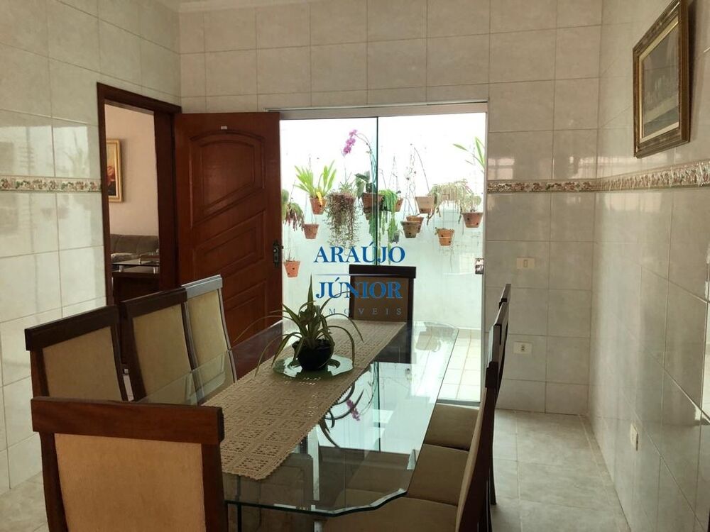 Casa à venda com 3 quartos, 178m² - Foto 7