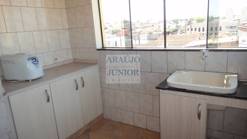 Casa, 3 quartos, 290 m² - Foto 2