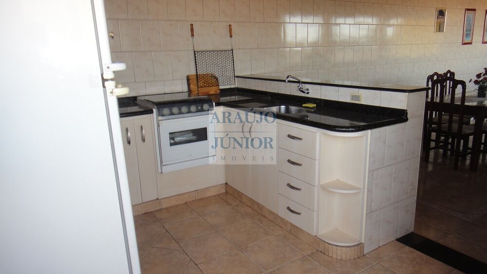 Casa, 3 quartos, 290 m² - Foto 6