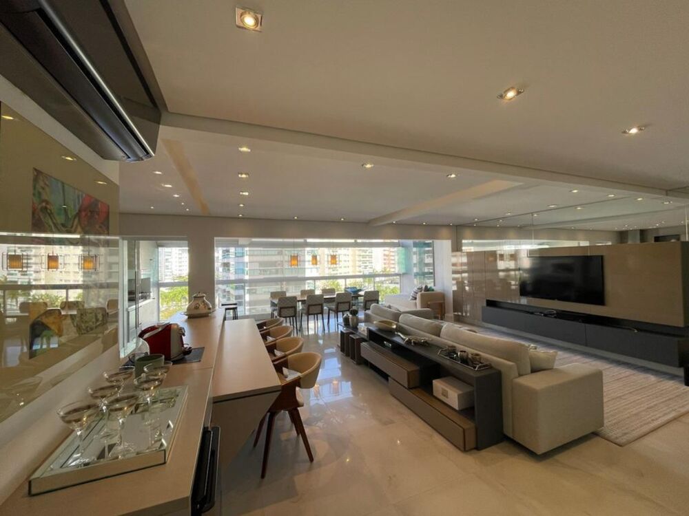 Apartamento, 3 quartos, 132 m² - Foto 1