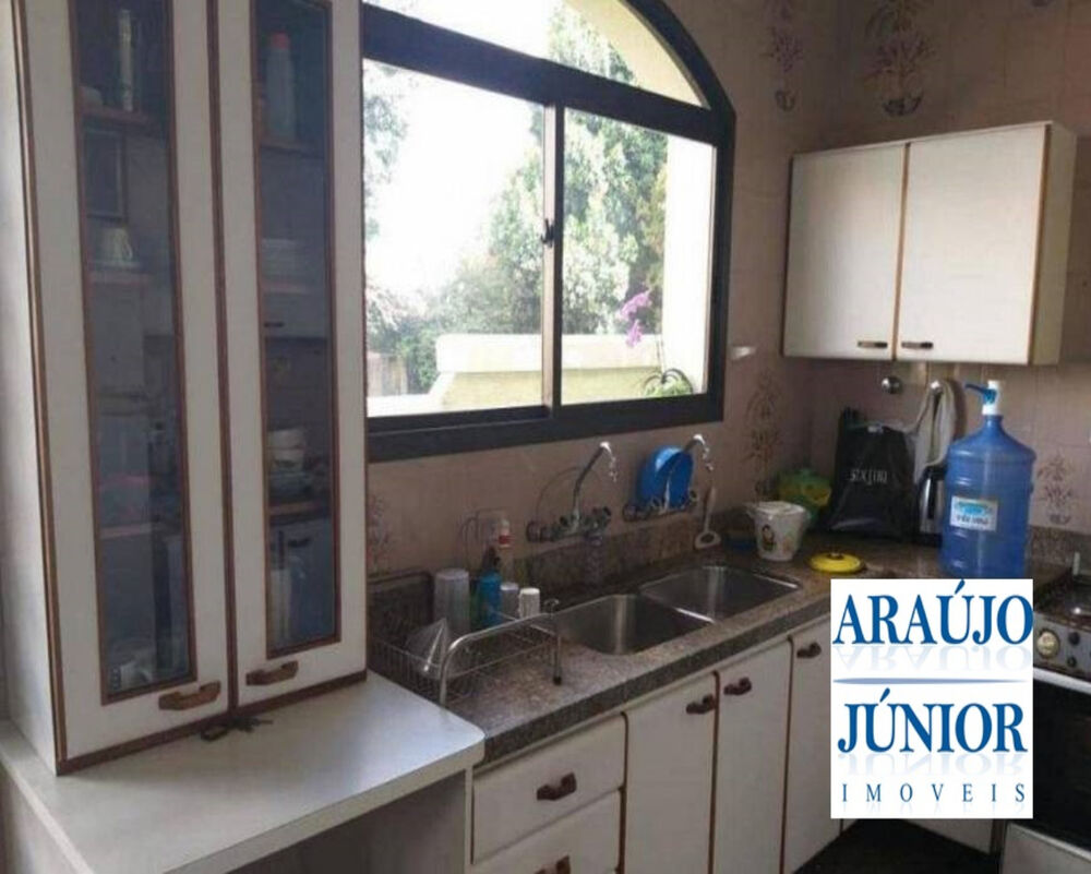 Casa à venda e aluguel com 4 quartos, 368m² - Foto 11