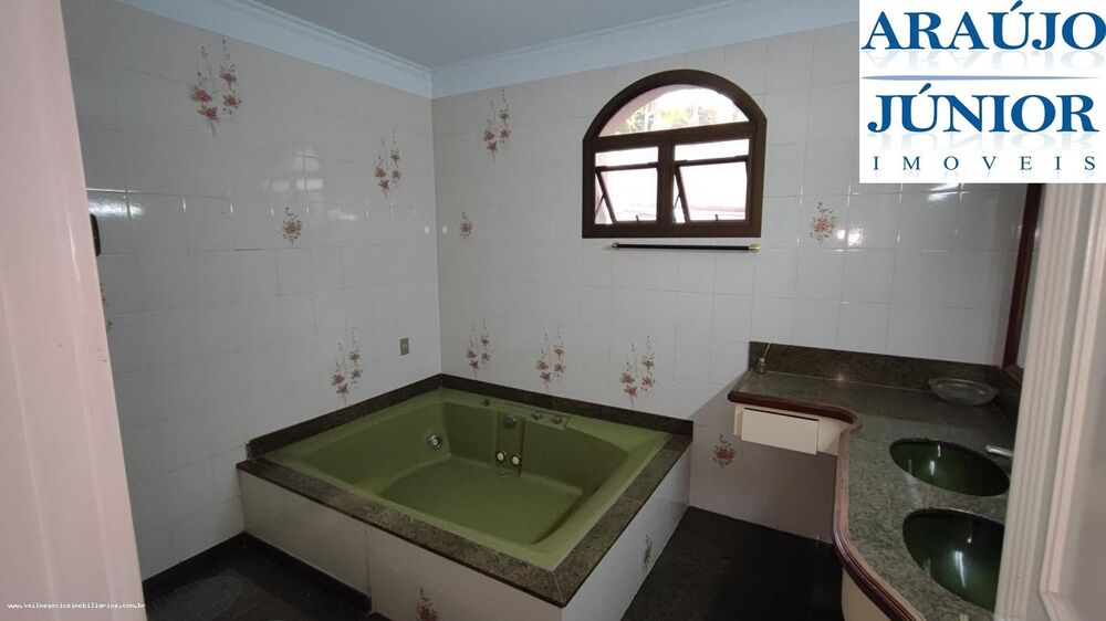 Casa à venda e aluguel com 4 quartos, 368m² - Foto 15