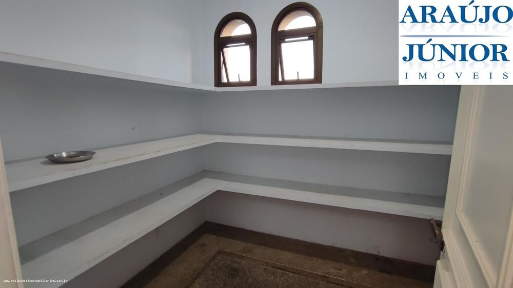 Casa à venda e aluguel com 4 quartos, 368m² - Foto 12