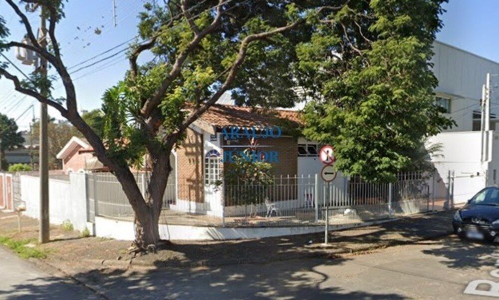 Casa à venda com 3 quartos, 283m² - Foto 2