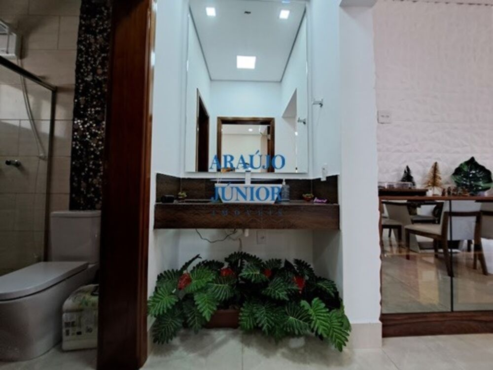 Casa, 4 quartos, 254 m² - Foto 35