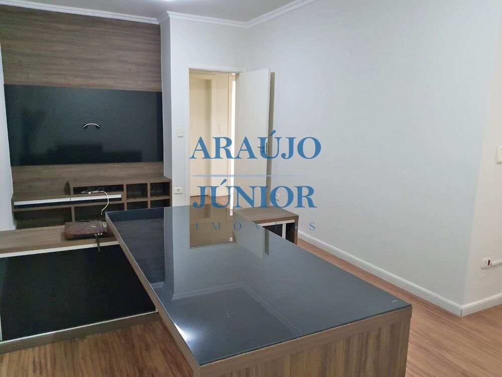 Apartamento à venda com 2 quartos, 110m² - Foto 2