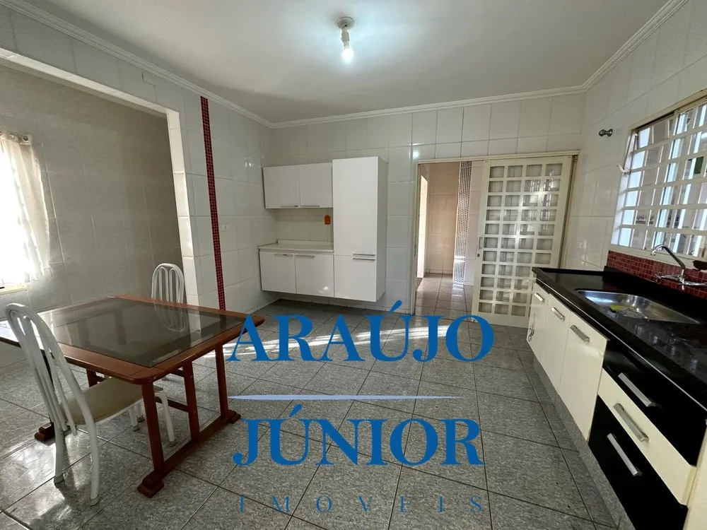Casa, 3 quartos, 240 m² - Foto 5