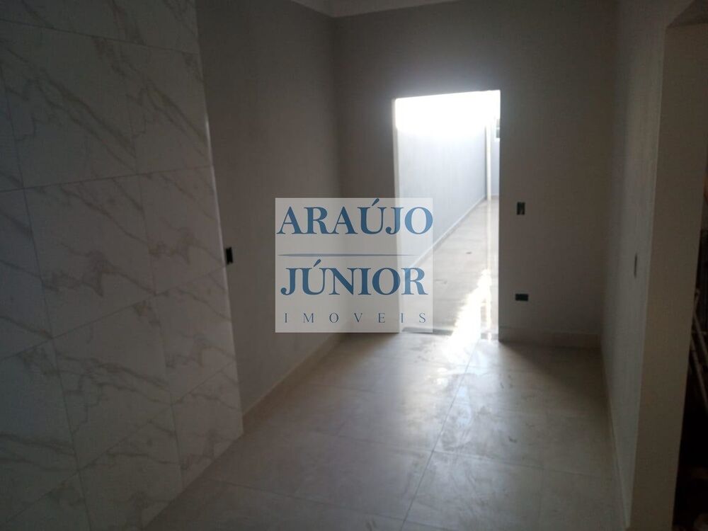 Casa à venda com 3 quartos, 120m² - Foto 2