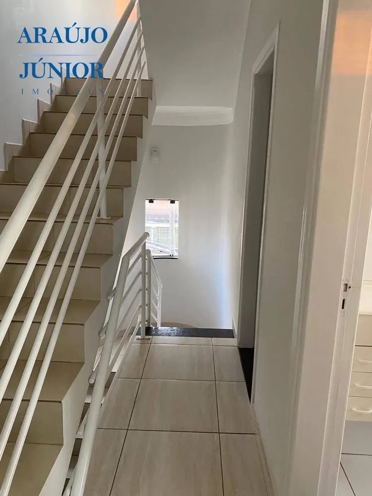 Casa, 3 quartos, 172 m² - Foto 2