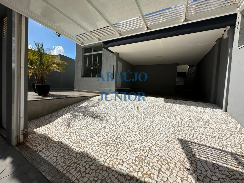 Casa, 3 quartos, 210 m² - Foto 2