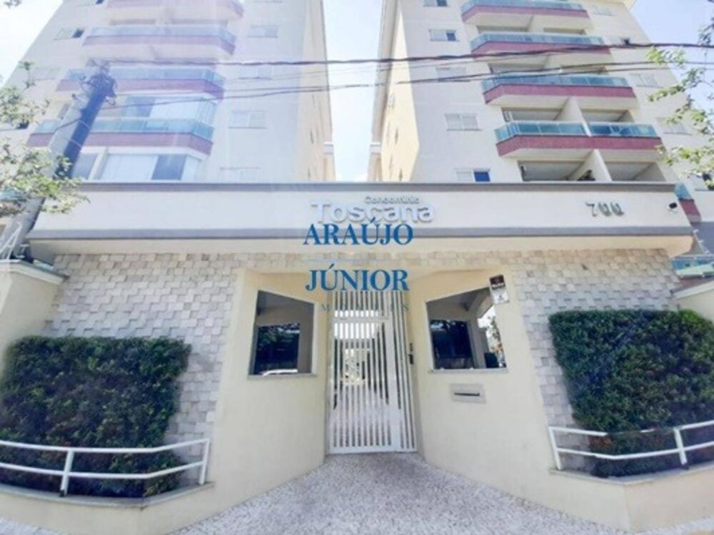 Apartamento à venda com 2 quartos, 70m² - Foto 1