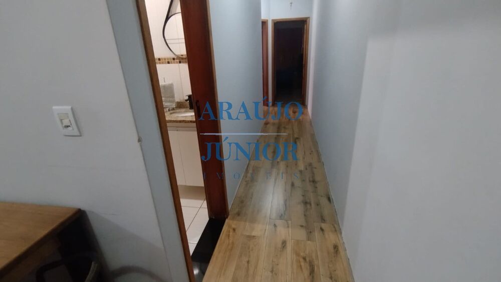 Casa à venda com 3 quartos, 120m² - Foto 2